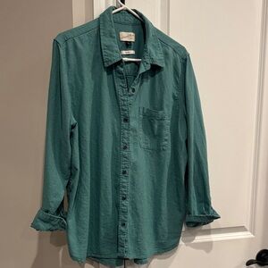 Universal Thread Green Button-Down Shirt
